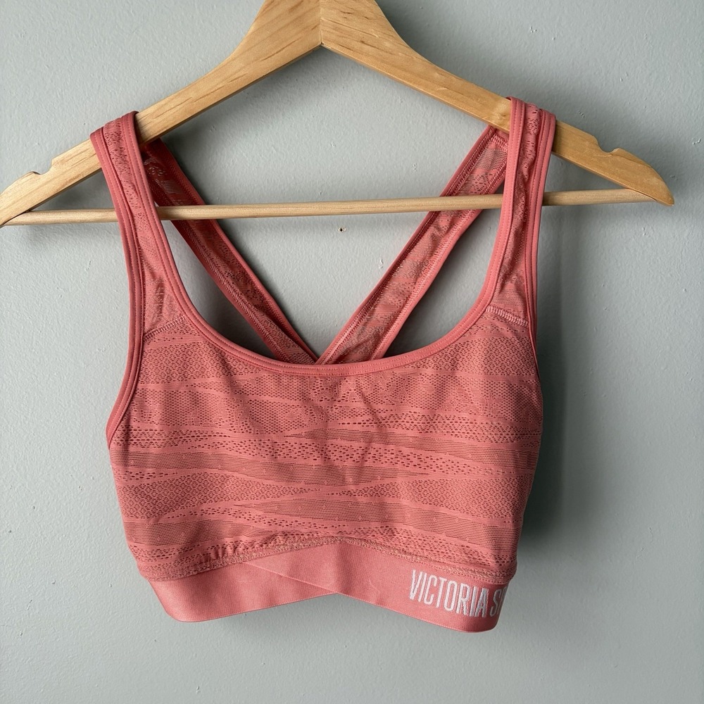 Victoria's Secret VSX The Player Racerback Unlined Sports Bra‎ Soft peach Pink S